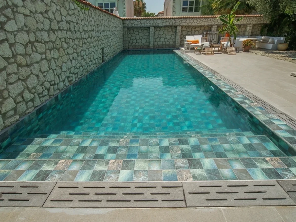 Morro Otel Alaçatı Otel Havuzu Projesi