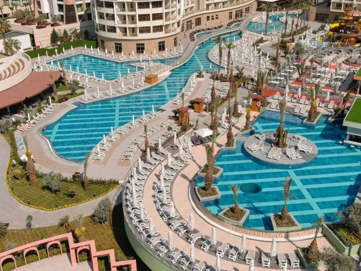 Kirman Belazur Resort & SPA Hotel Havuzu Projesi