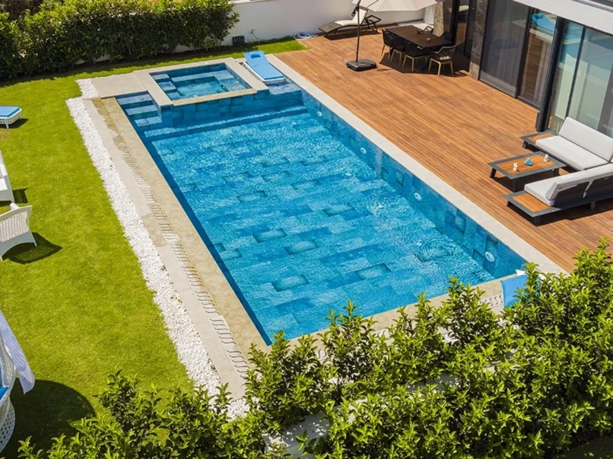 Blue Bead Muğla Villa Havuzu Projesi