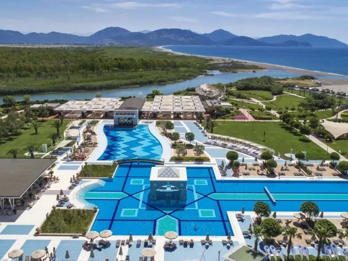 Hilton Dalaman Sarigerme Resort & SPA Otel Havuzu Projesi