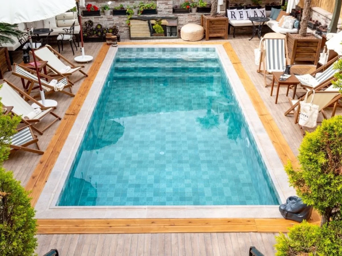 Parna Hotel & Bistro Cunda Havuz Projesi