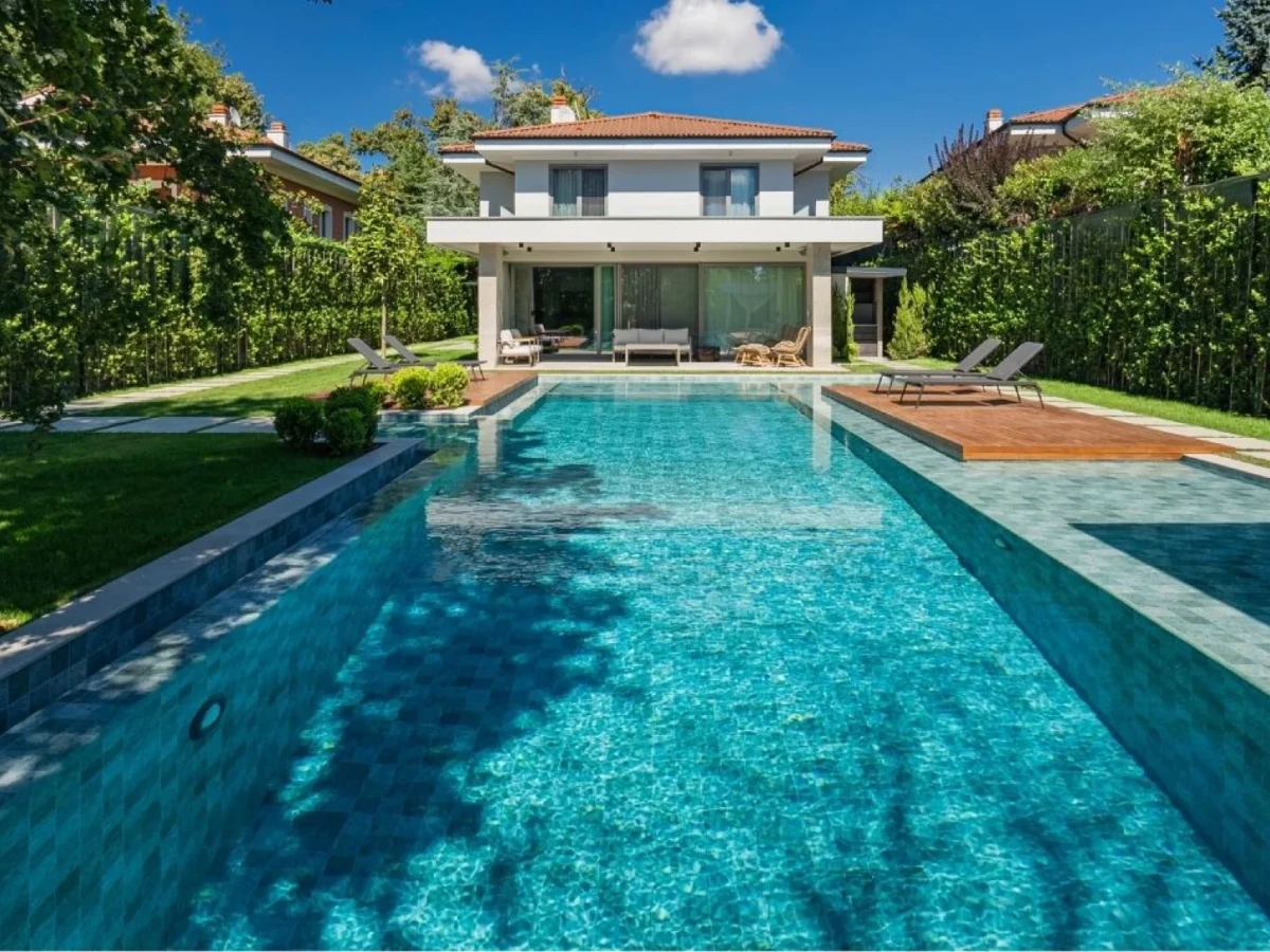 Sukabumi İstanbul Villa Pool Project