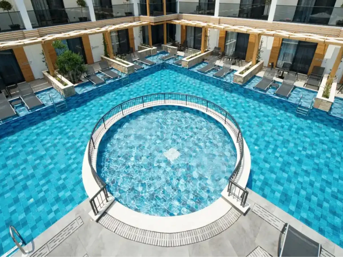 Proyecto de Piscina del hotel L Hotel Sarıgerme