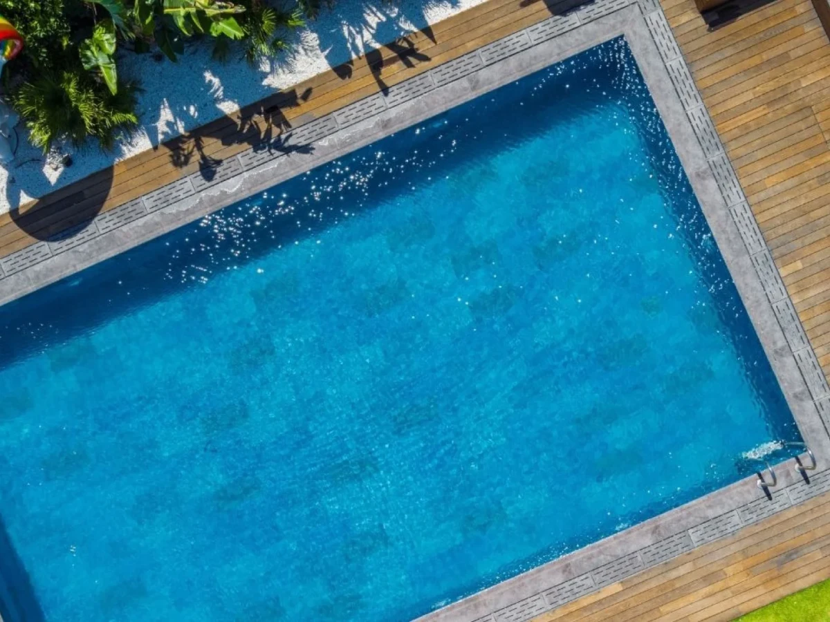 Marin Çeşme Villa Schwimmbad Projekt