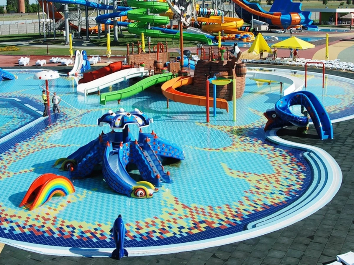 Ukrayna Treasure Island Water Park Havuz Projesi
