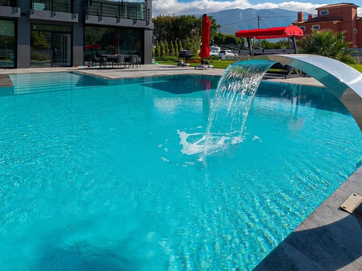 Snow White Muğla Villa Havuzu Projesi