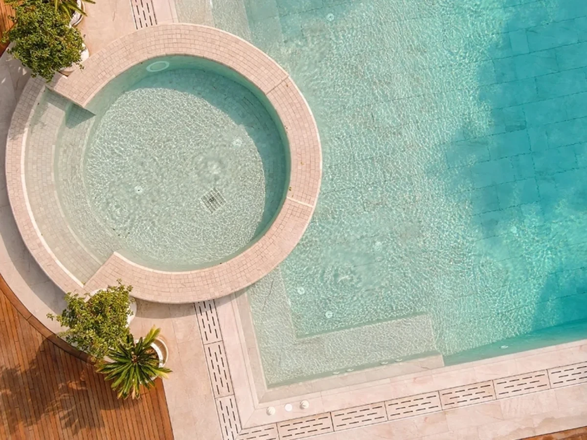 Antique Beige İzmir Narlıdere Villa Havuzu Projesi