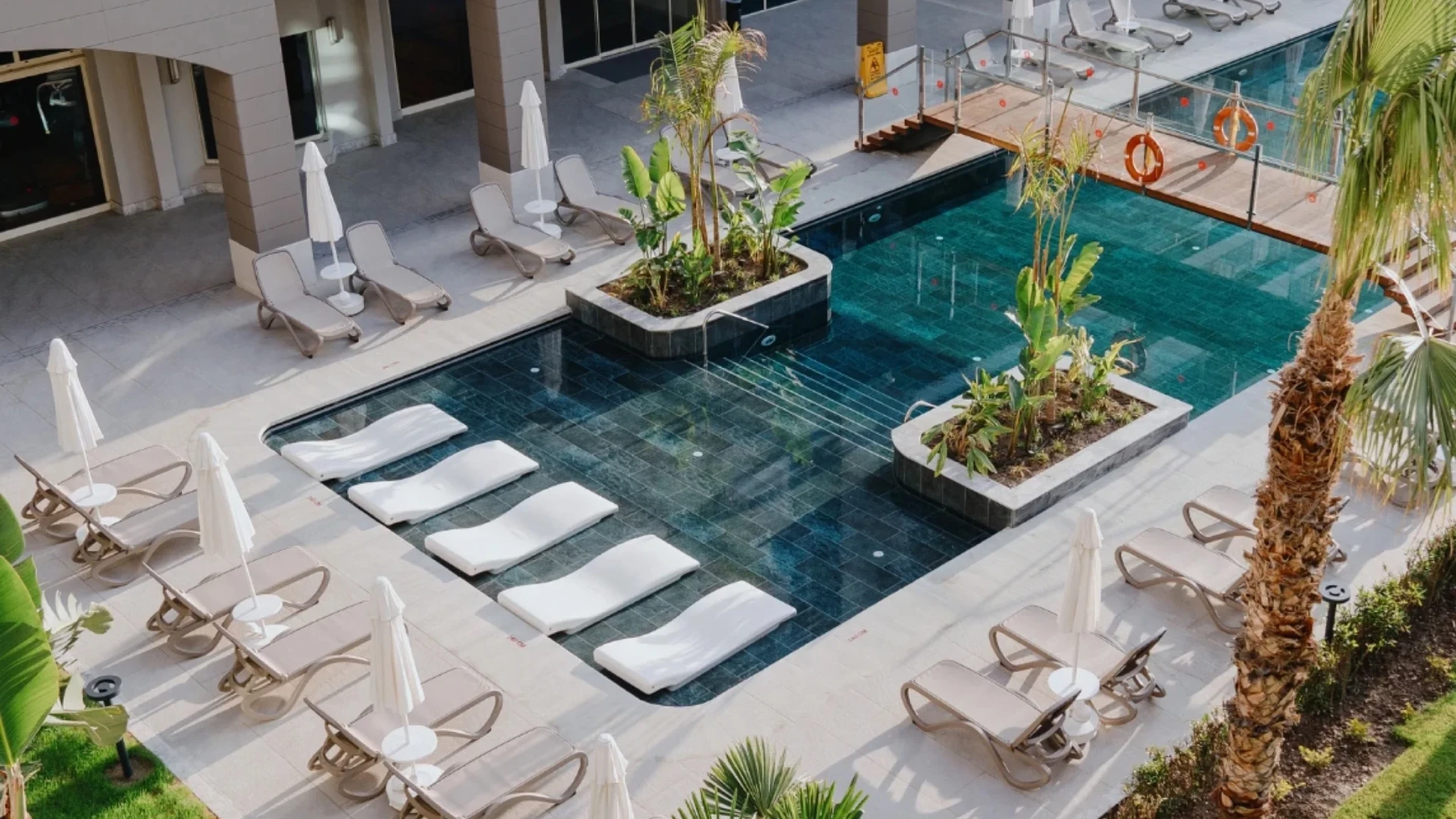 Akra Kemer Otel Havuzu Projesi