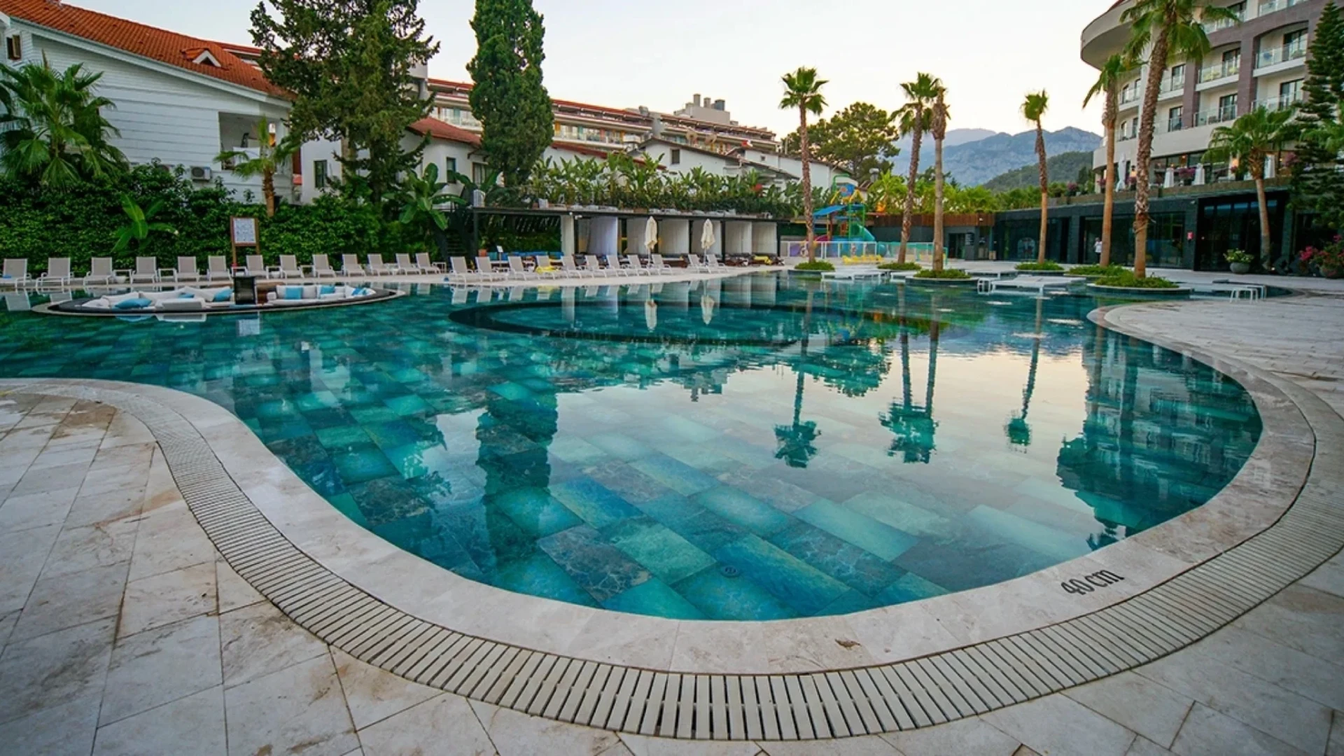 DoubleTree by Hilton Antalya-Kemer Otel Havuzu Projesi