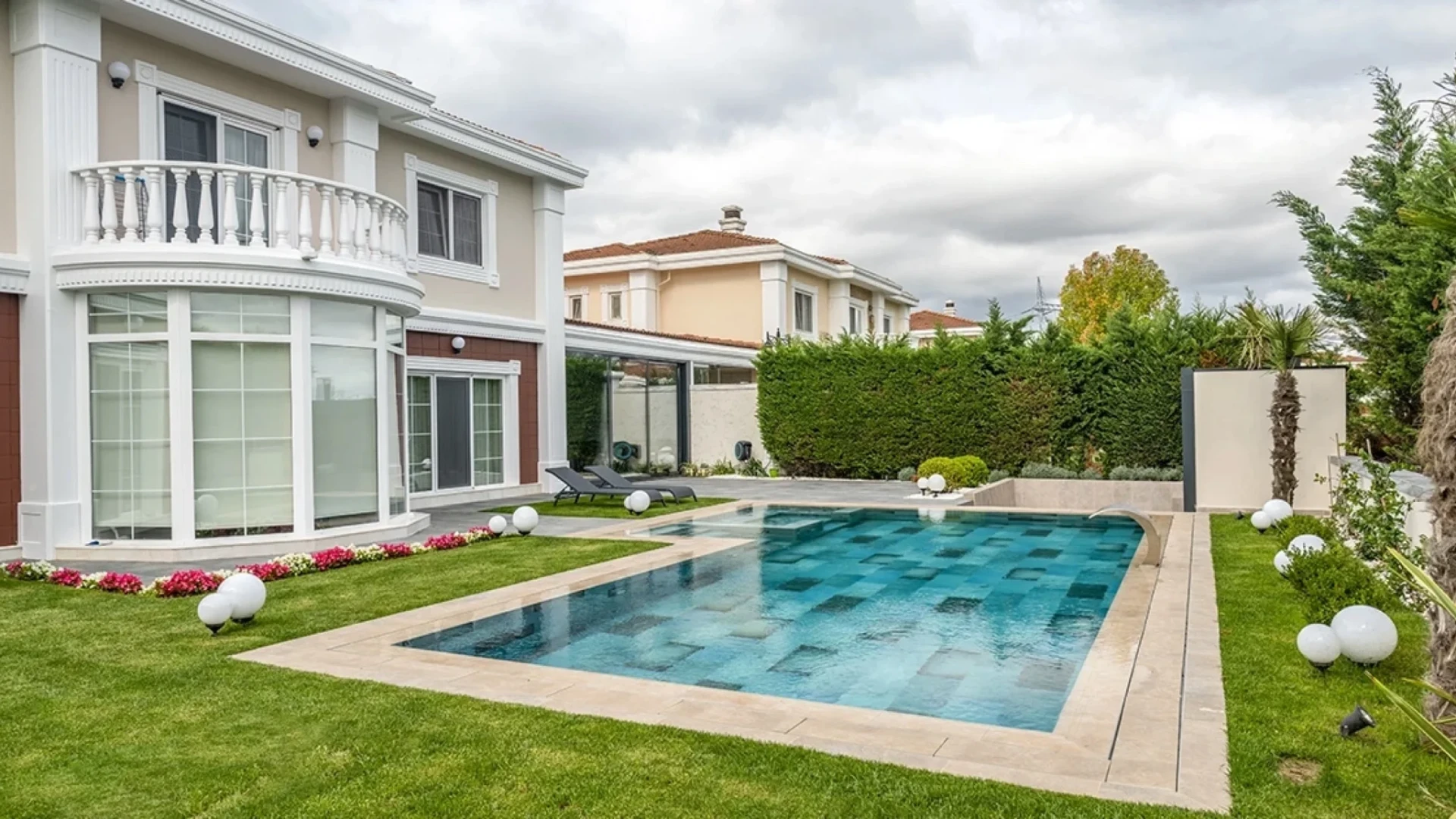 Firuze Mix İstanbul Tuzla Villa Pool Project