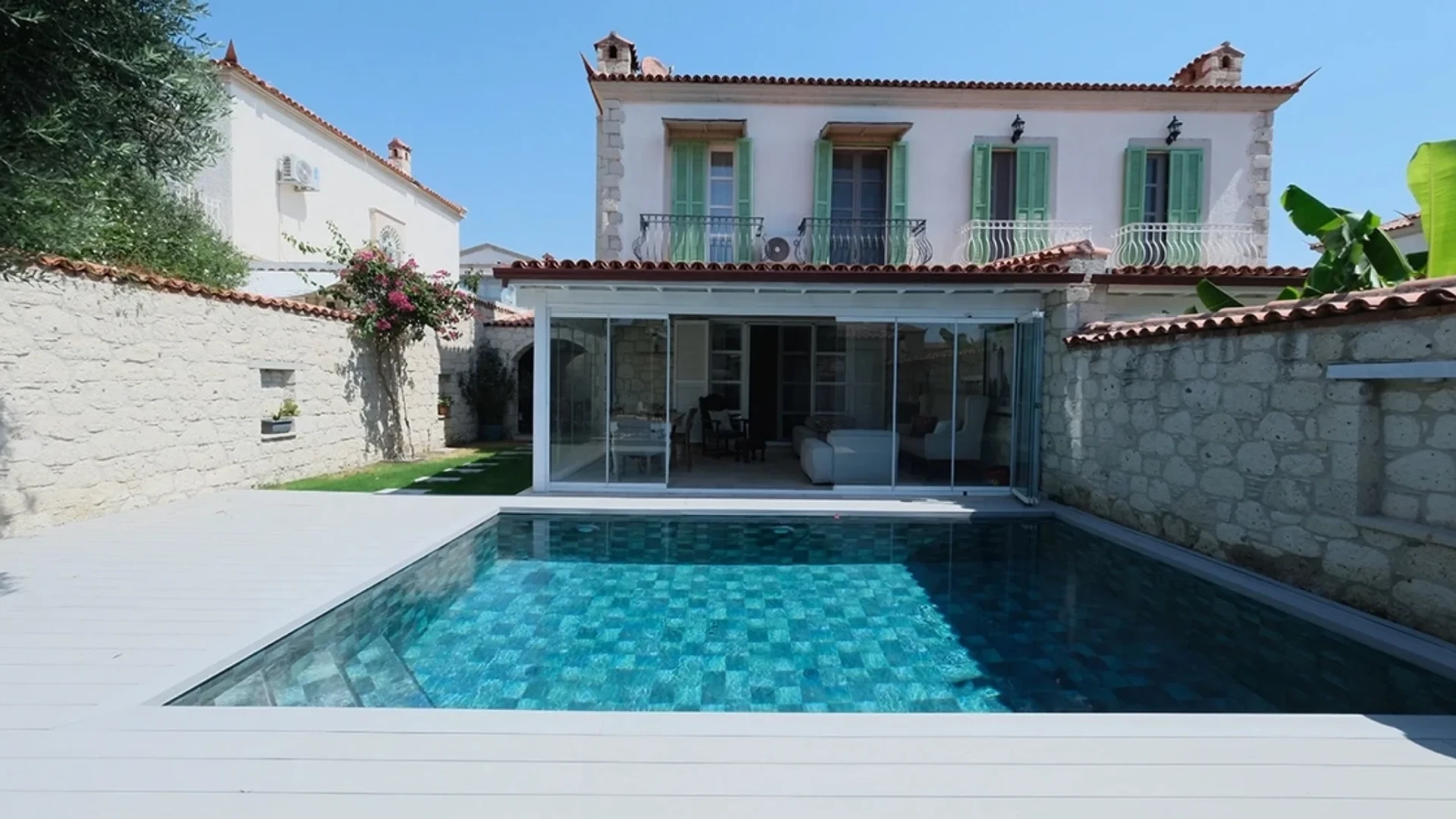 Alaçatı Alakapı Otel Havuzu Projesi