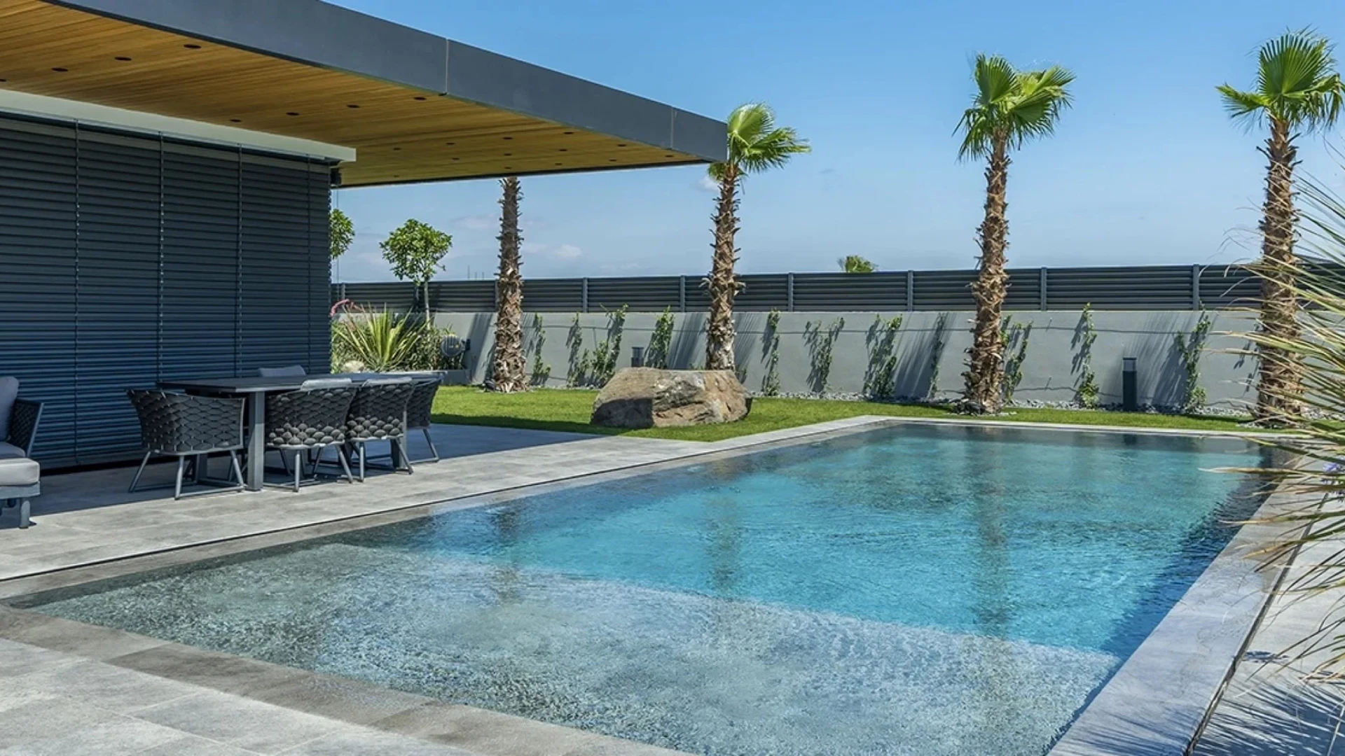 Antique Grey İzmir Çeşme Villa Havuzu Projesi