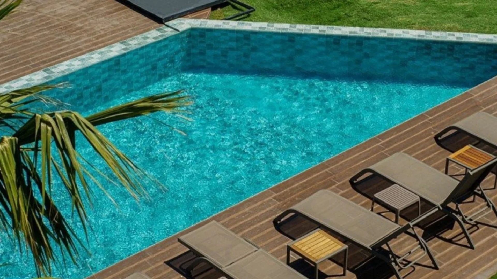 Sukabumi Çeşme Villa Havuzu Projesi