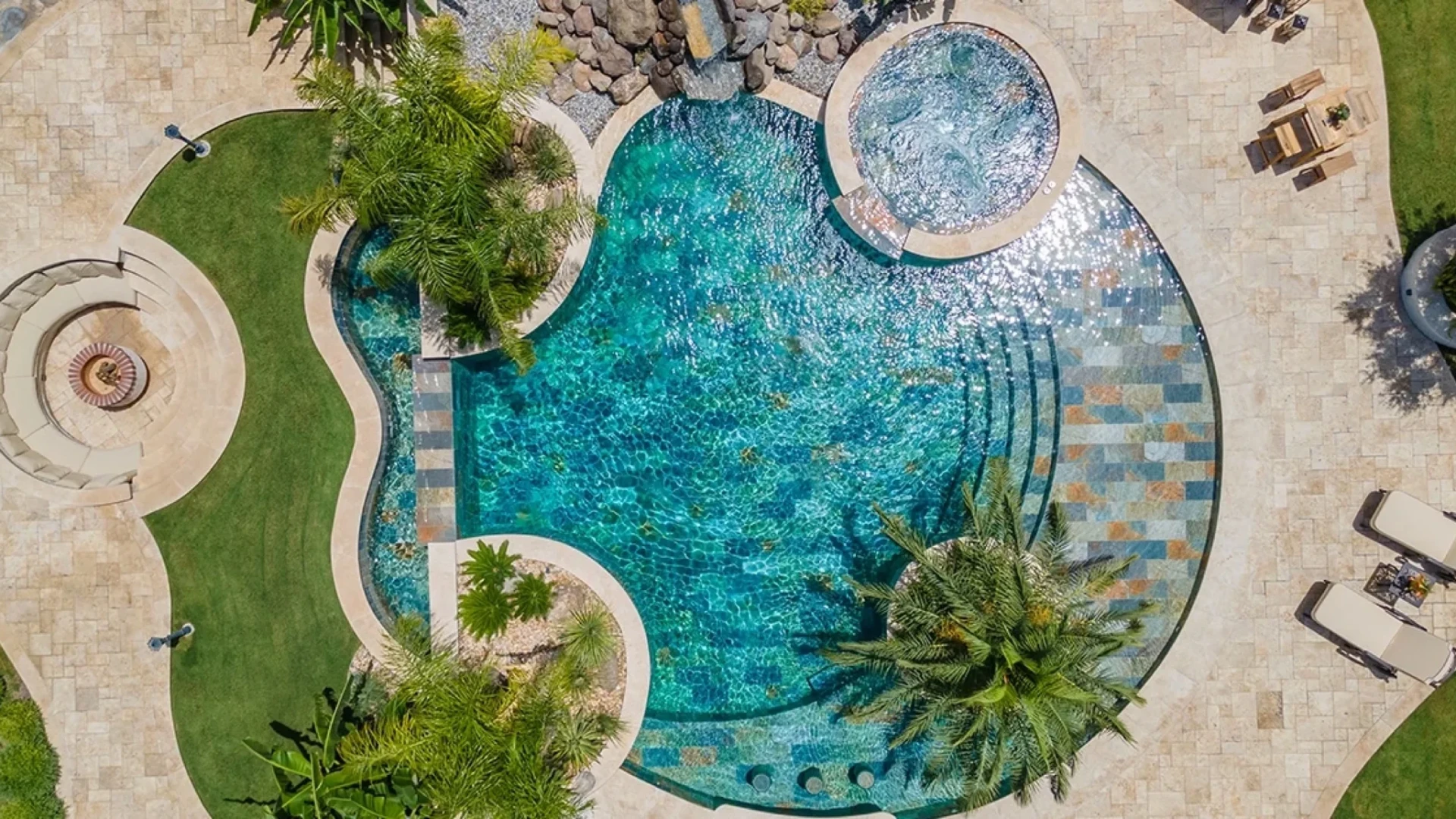 Fossil Mix İzmir Sahilevleri Villa Havuzu Projesi