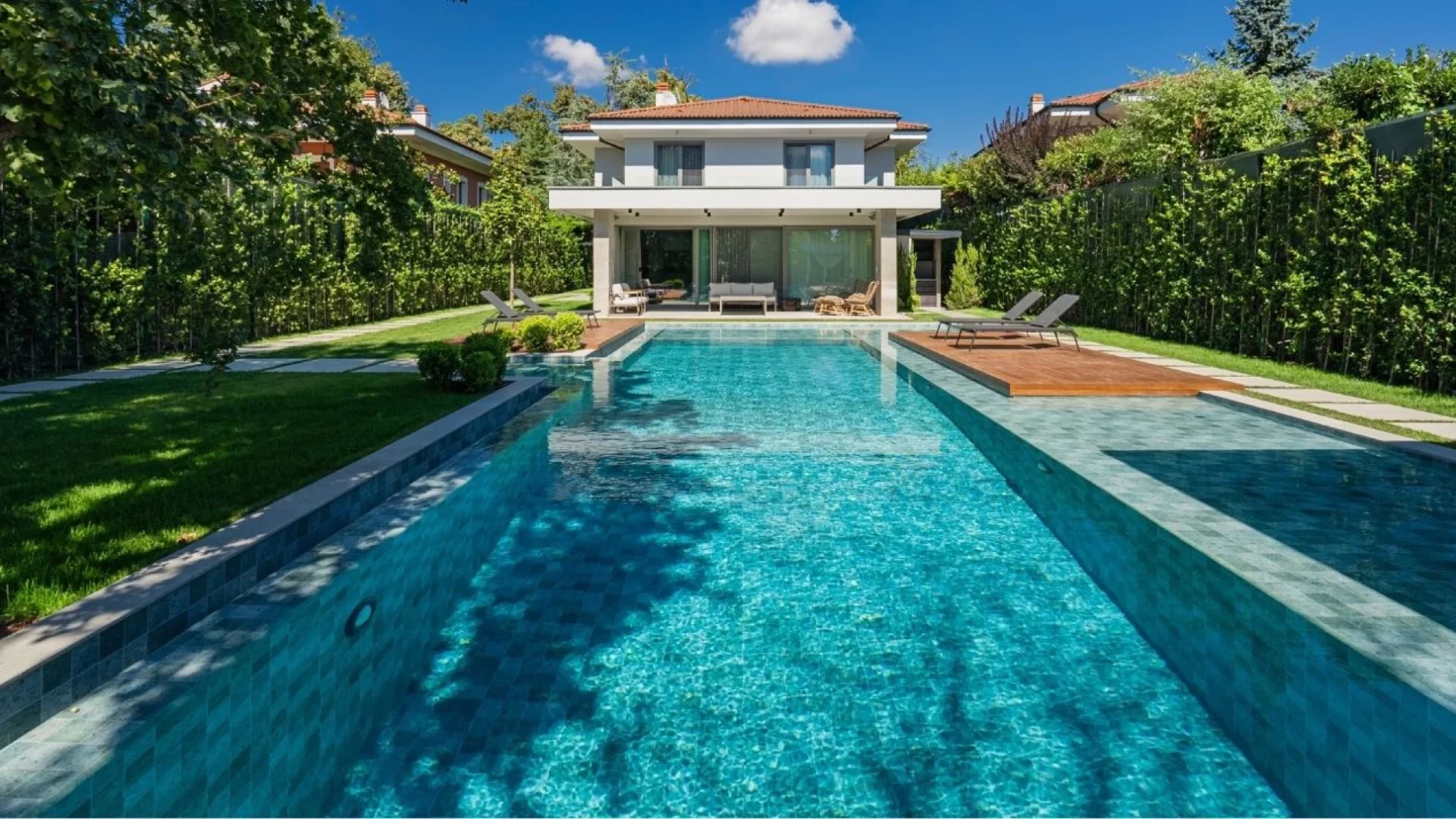 Sukabumi İstanbul Villa Pool Project