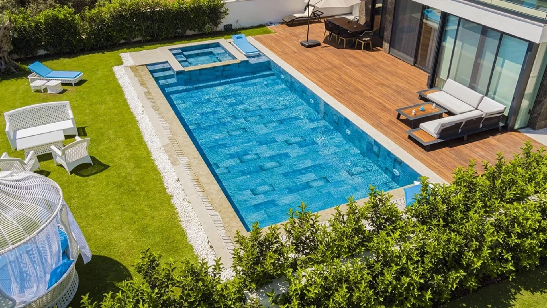 Blue Bead Muğla Villa Havuzu Projesi