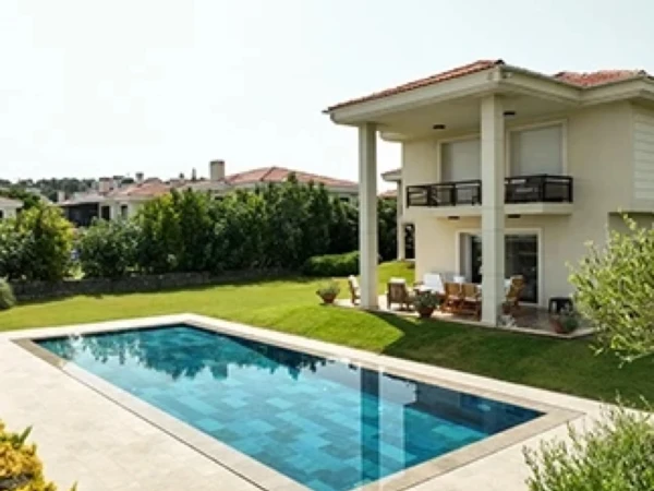 Marin Series Çeşme Villa Pool Project