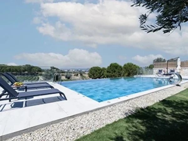 Beige Stone Villa Havuzu Projesi