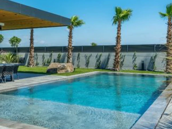 Antique Grey Çeşme Villa Schwimmbad Projekt
