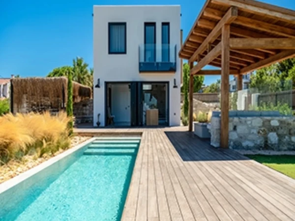 Antique Beige İzmir Çeşme Villa Havuzu Projesi