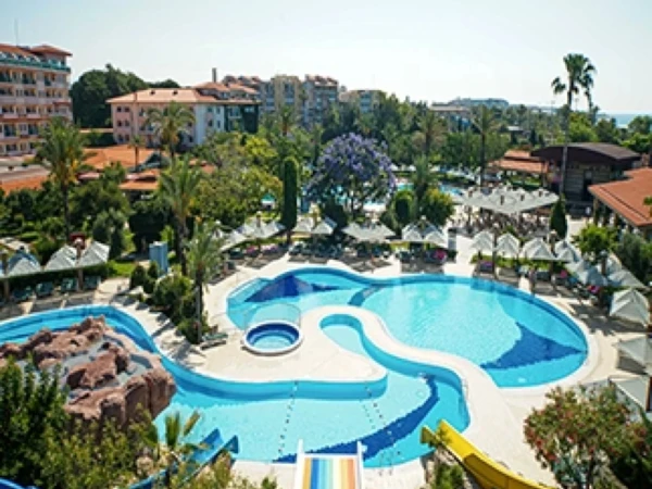 Belconti Resort Otel Havuzu Projesi