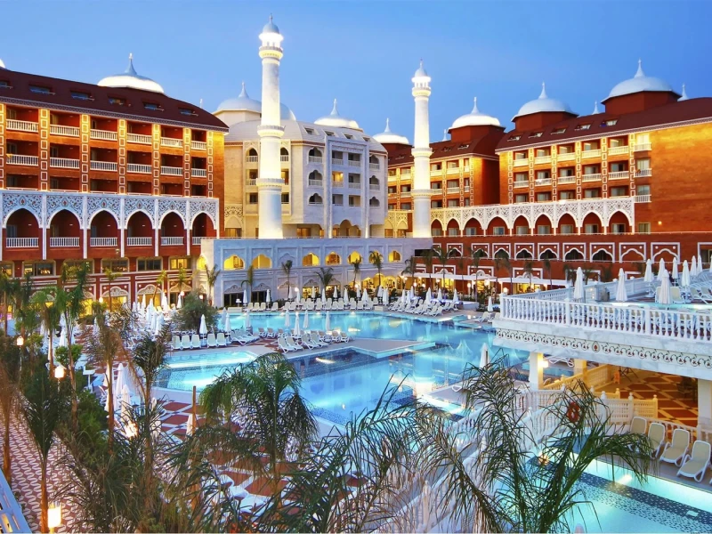 Royal Taj Mahal Hotel Havuzu Projesi