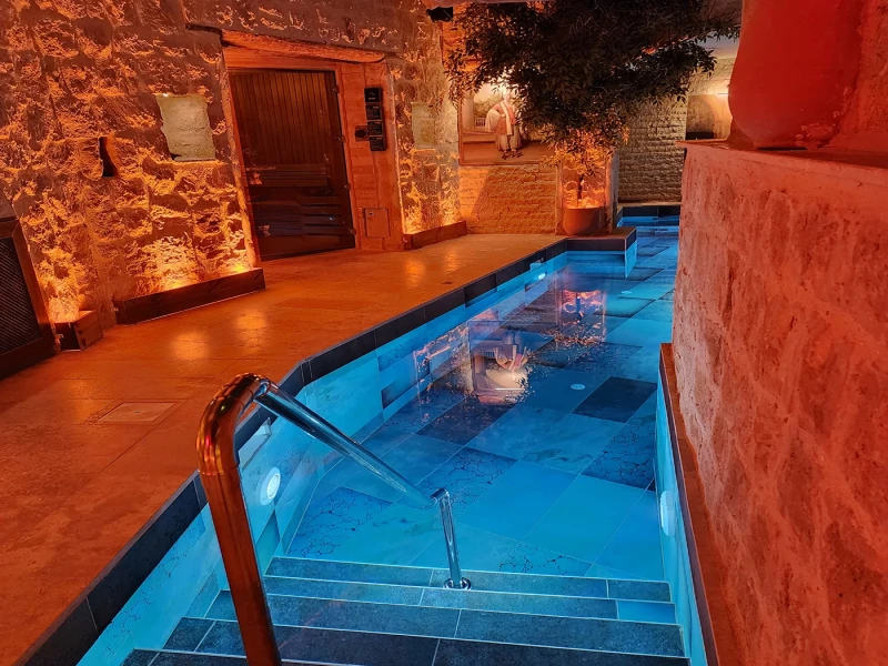 Projet De Piscine De L’Hôtel Fresco Cave Suites