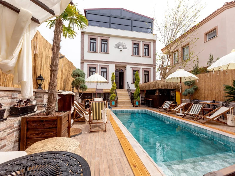 Parna Hotel & Bistro Cunda Pool Project