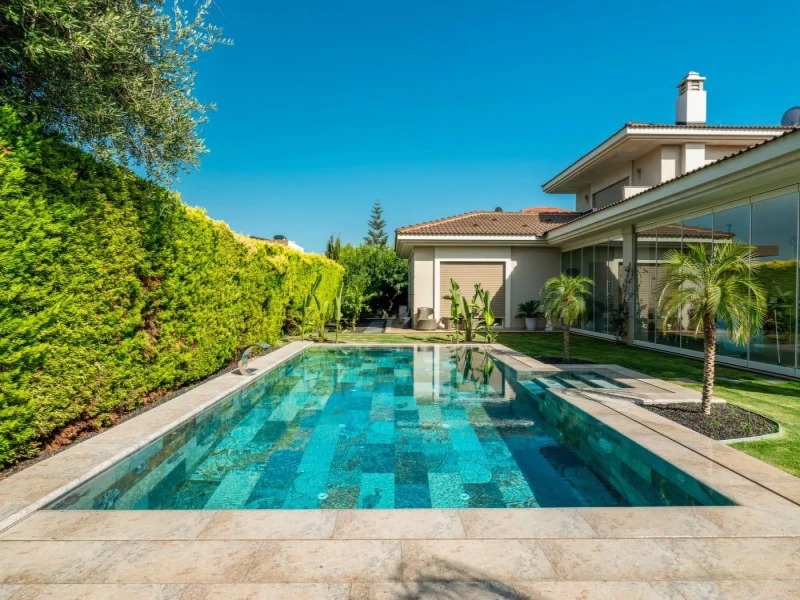 Fossil Mix İzmir Çeşme Villa Havuzu Projesi