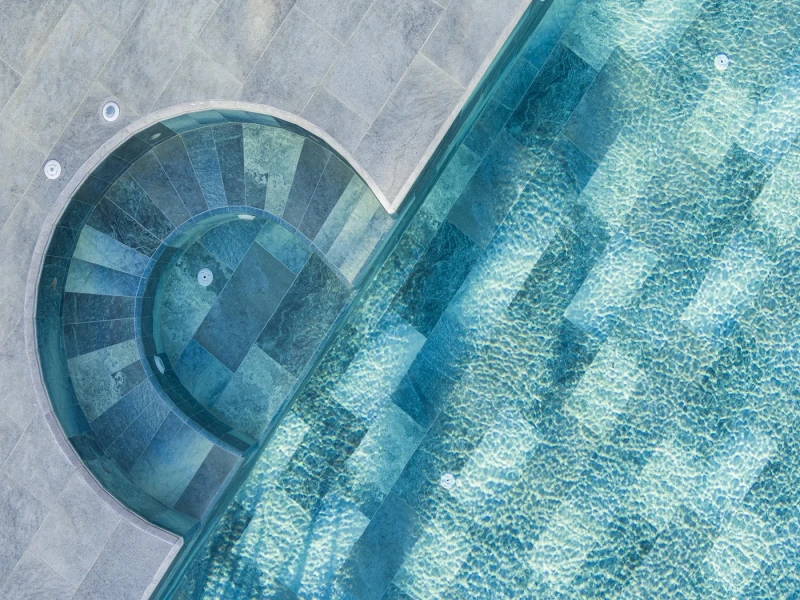İzmir Pool Garden Grey Porselen Teras Projesi