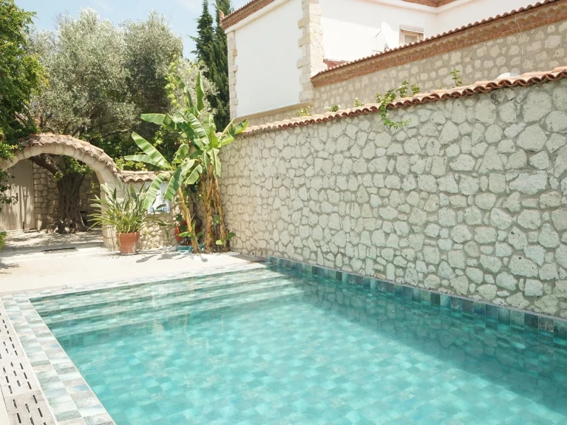 Morro Otel Alaçatı Otel Havuzu Projesi