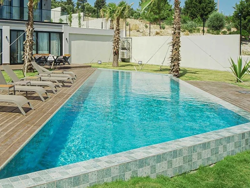 Sukabumi Çeşme Villa Havuzu Projesi