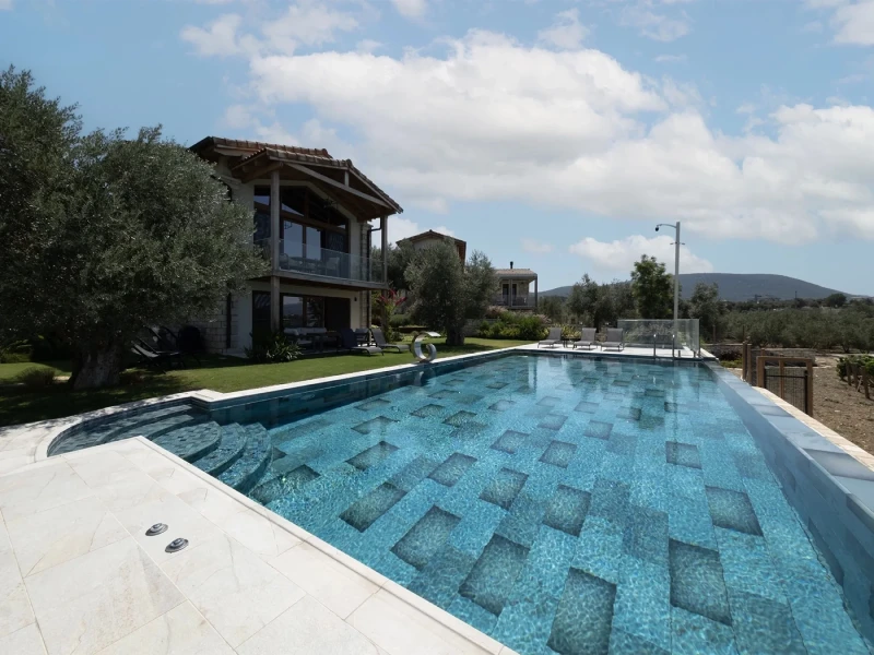 Beige Stone Villa Havuzu Projesi