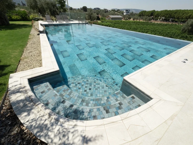 Beige Stone Villa Havuzu Projesi