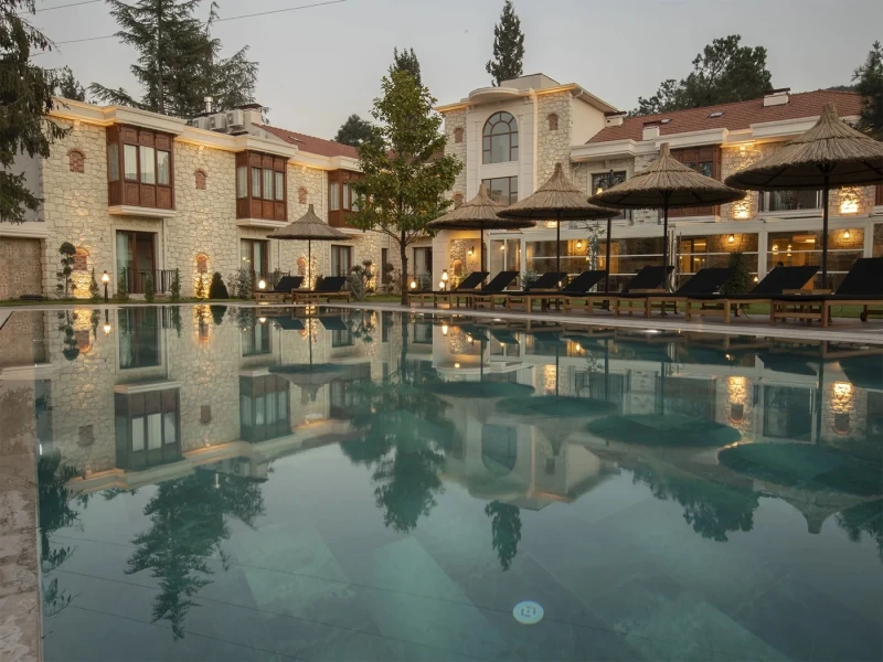 Baltürk Garden Sapanca Hotel Havuzu Projesi