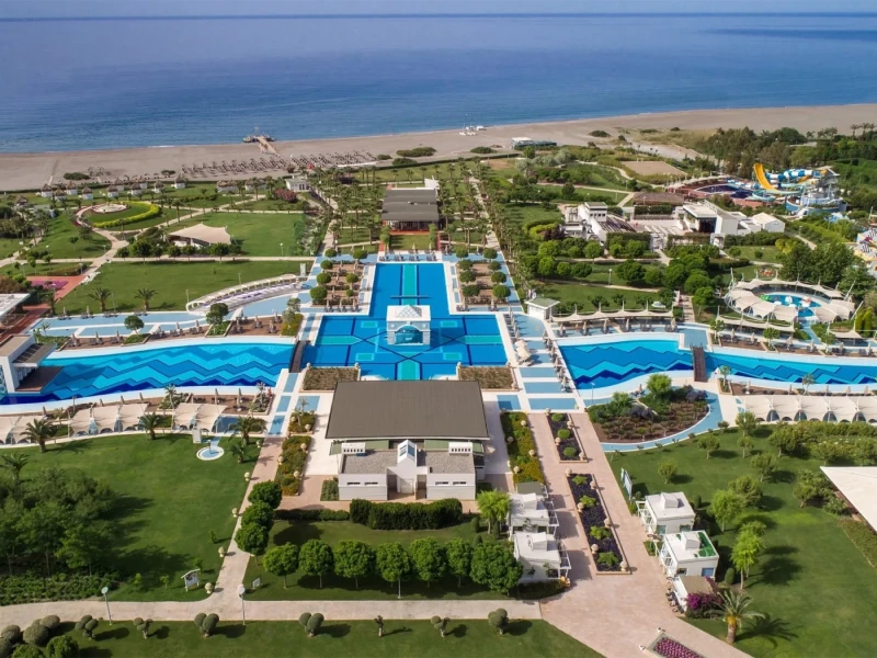 Hilton Dalaman Sarigerme Resort & SPA Otel Havuzu Projesi