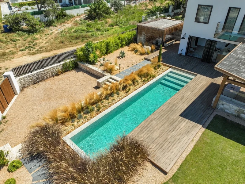 Antique Beige İzmir Çeşme Villa Havuzu Projesi