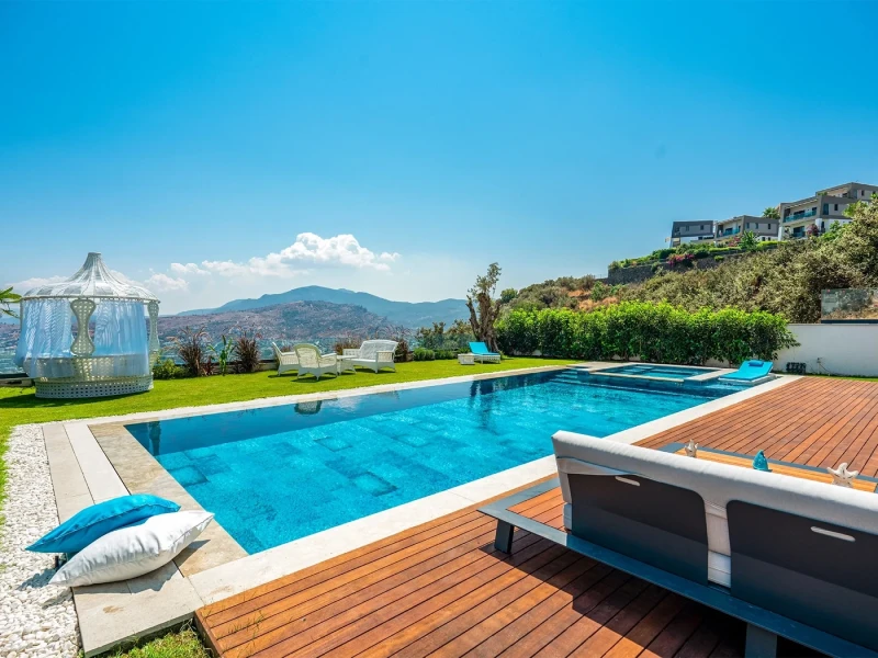 Blue Bead Muğla Villa Havuzu Projesi