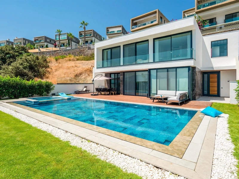Blue Bead Muğla Villa Havuzu Projesi
