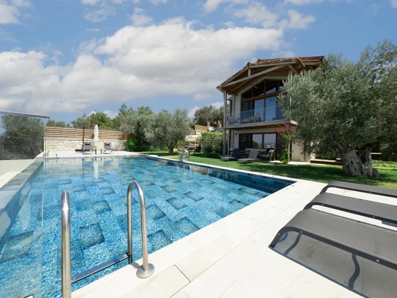 Beige Stone Villa Havuzu Projesi