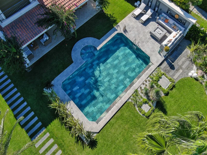 Olcay Mix Çeşme Villa Havuzu Projesi